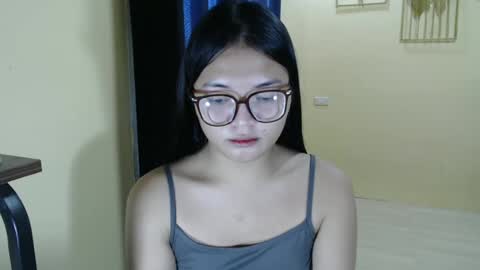 Lovely Laura online show from March 12, 2025, 1:47 am
