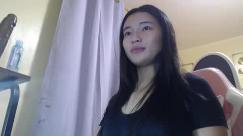 Lovely Laura online show from September 19, 2025, 9:32 am