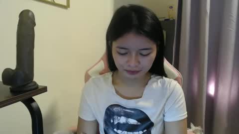 Lovely Laura online show from October 10, 2025, 9:58 pm