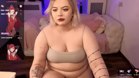 lovely_leilla online show from January 13, 2025, 12:41 am