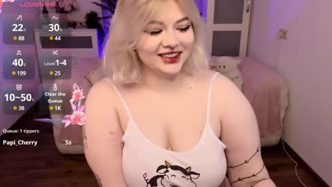 lovely_leilla online show from January 19, 2025, 11:21 pm