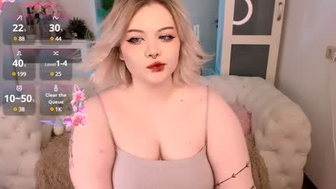 lovely_leilla online show from February 1, 2025, 3:19 am