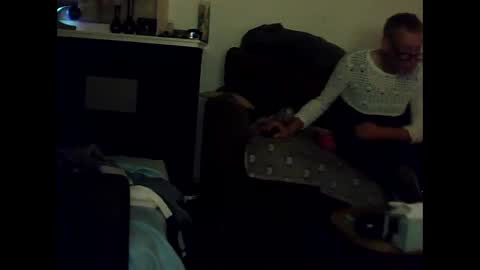 mooie man online show from November 18, 2025, 1:22 am