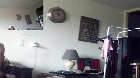 mooie man online show from March 23, 2026, 1:37 pm