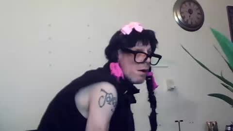 mooie man online show from April 6, 2026, 4:46 am