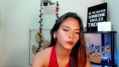 Snapshot of lovely_oliviax chatting on April 12, 2026, 2:11 pm KATE online show from April 12, 2026, 2:11 pm