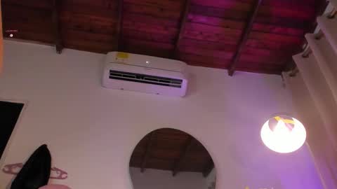 Snapshot of lovely_queens chatting on November 5, 2025, 10:26 am online show from November 5, 2025, 10:26 am