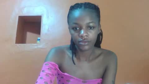 Snapshot of lovely_yvonne chatting on November 16, 2025, 4:12 pm Lovely yvonne online show from November 16, 2025, 4:12 pm