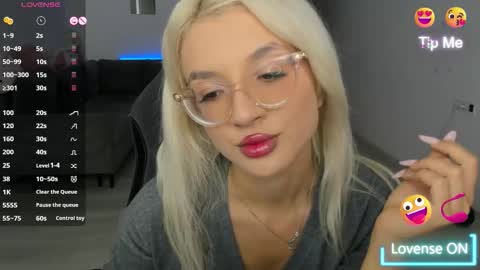 Snapshot of lovelybianca_ chatting on November 7, 2025, 11:05 pm lovelybianca_ online show from November 7, 2025, 11:05 pm