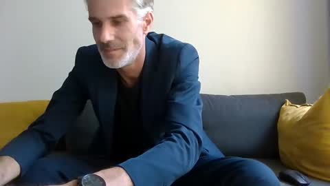 Snapshot of lovelybigcockgentleman chatting on September 11, 2025, 3:56 pm Max online show from September 11, 2025, 3:56 pm