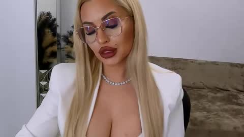 PrAllinXXXa online show from February 12, 2026, 10:27 pm