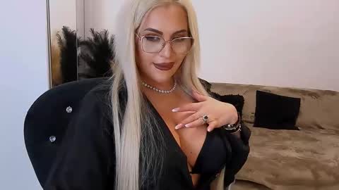 PrAllinXXXa online show from March 9, 2026, 11:09 pm