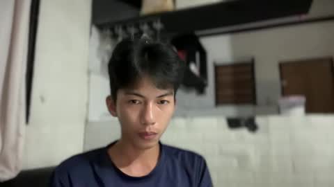 lovelyboy_jm online show from May 4, 2026, 9:00 pm