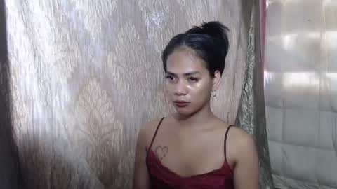 Snapshot of lovelycarmilla chatting on May 8, 2026, 8:41 am Carnilla online show from May 8, 2026, 8:41 am