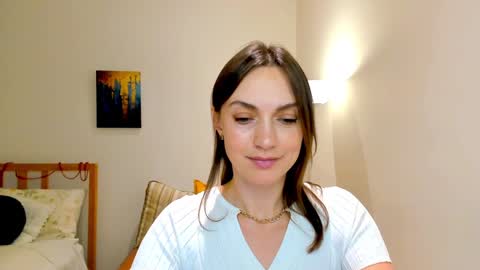 Mia online show from December 27, 2024, 5:48 pm