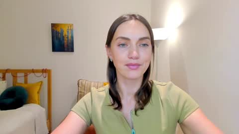 Mia online show from December 29, 2024, 2:42 pm