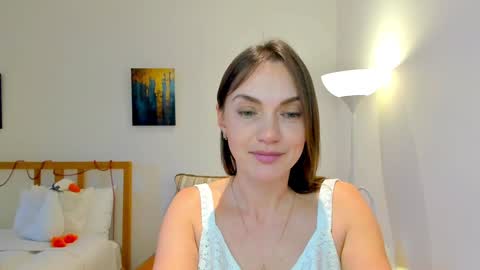 Mia online show from January 2, 2025, 12:57 pm