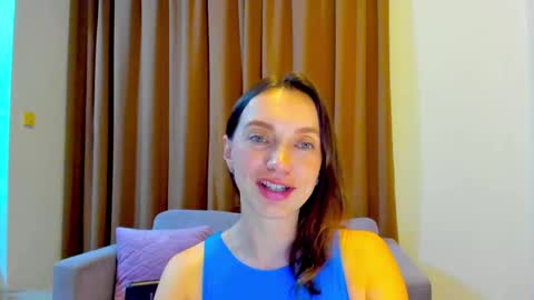 Mia online show from September 28, 2025, 3:17 pm