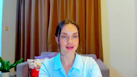 Mia online show from October 28, 2025, 11:14 am