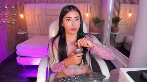 Lovely online show from February 5, 2026, 5:06 pm