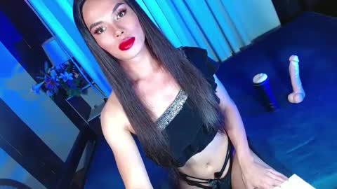 lovelymiss_shyna11 online show from February 9, 2025, 12:08 pm
