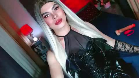 lovelymiss_shyna11 online show from October 16, 2025, 7:53 am