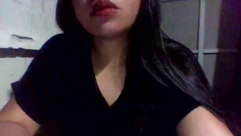 lovelymocha27s online show from October 22, 2025, 3:01 pm