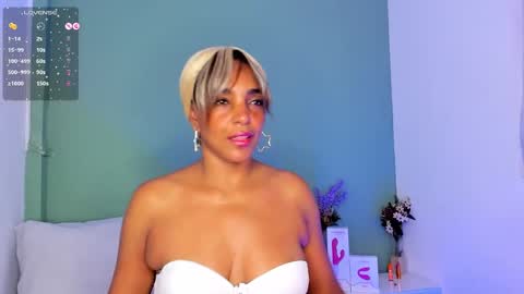 Snapshot of lovelynickyy chatting on January 18, 2025, 12:47 pm Nicky online show from January 18, 2025, 12:47 pm