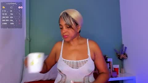 Snapshot of lovelynickyy chatting on February 25, 2025, 12:34 pm Nicky online show from February 25, 2025, 12:34 pm