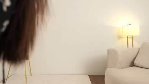 kim online show from November 3, 2025, 1:34 pm