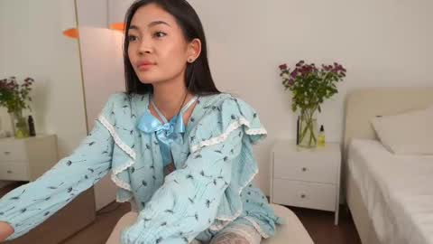 kim online show from November 18, 2025, 4:11 pm