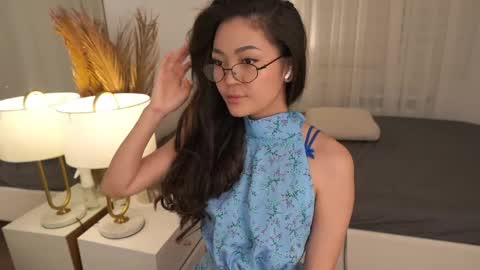 kim online show from April 7, 2026, 3:45 pm