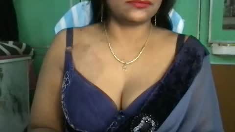 lovelyrose36 online show from May 23, 2026, 5:17 pm