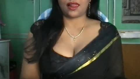 lovelyrose36 online show from May 29, 2026, 5:55 pm