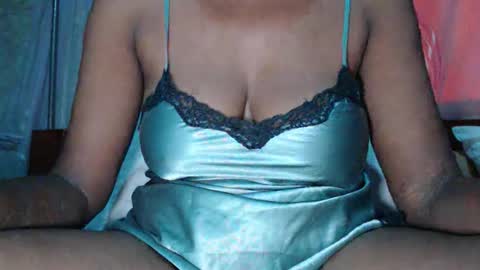 Snapshot of lovelythighs54 chatting on September 11, 2025, 6:35 am miss fancy louis online show from September 11, 2025, 6:35 am