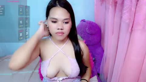lovelyy_leah online show from August 1, 2026, 11:53 am