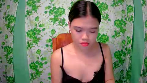 Snapshot of lovemae352295 chatting on December 25, 2024, 12:58 pm lovemae352295 online show from December 25, 2024, 12:58 pm