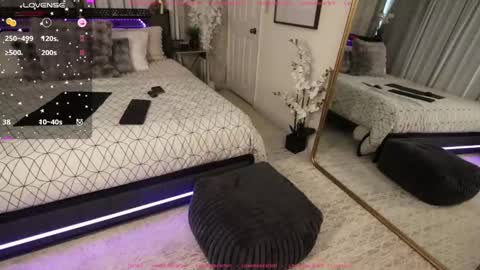 Snapshot of lovemoscarlett chatting on January 28, 2025, 2:31 pm Scarlett online show from January 28, 2025, 2:31 pm