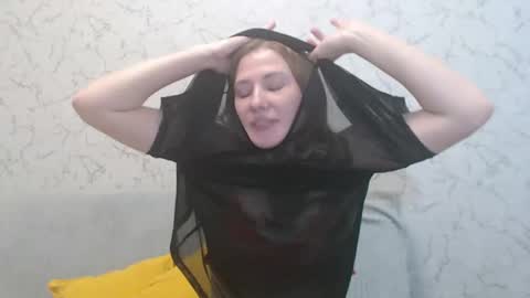 Snapshot of lovepeanutgirl chatting on February 2, 2025, 3:17 pm Mary Love online show from February 2, 2025, 3:17 pm