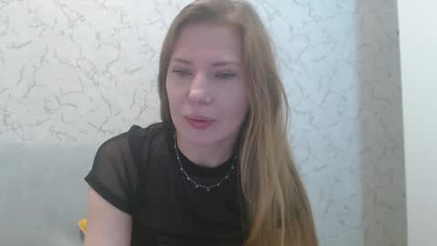 Snapshot of lovepeanutgirl chatting on February 3, 2025, 5:07 am Mary Love online show from February 3, 2025, 5:07 am