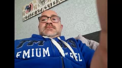 lover010983 online show from January 15, 2025, 8:20 am