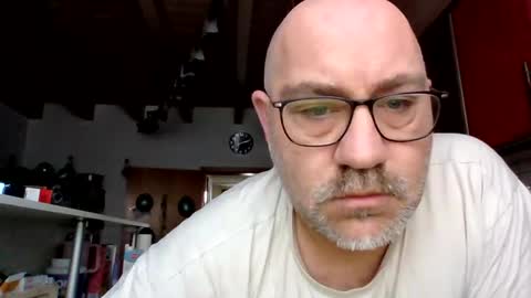 lover010983 online show from February 20, 2025, 7:12 am