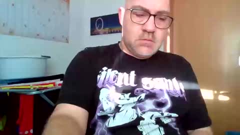 lover010983 online show from March 19, 2026, 6:28 am