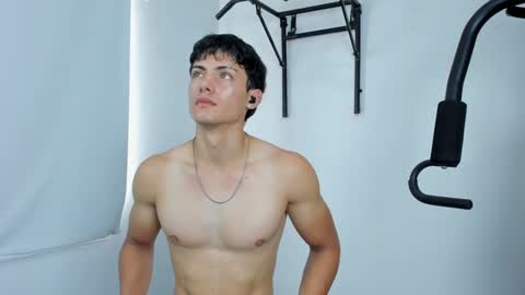 Snapshot of lover_fitnessboy chatting on December 17, 2024, 5:26 pm kevin online show from December 17, 2024, 5:26 pm