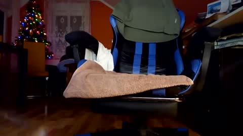 Snapshot of loveramor chatting on January 30, 2025, 7:04 pm hipsteramor online show from January 30, 2025, 7:04 pm