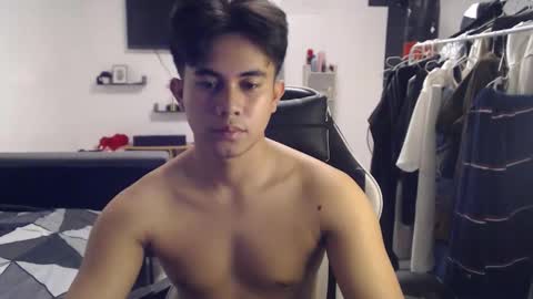 Snapshot of loverboyph04 chatting on September 28, 2025, 9:03 am loverboyph04 online show from September 28, 2025, 9:03 am