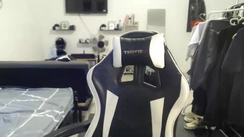 loverboyph04 online show from December 20, 2025, 2:07 am