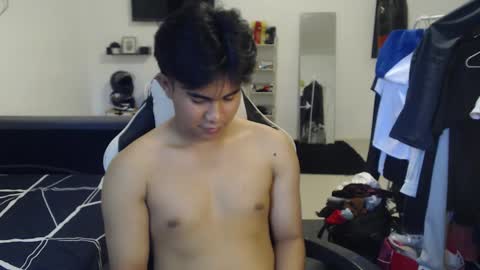 loverboyph04 online show from January 12, 2026, 2:17 am