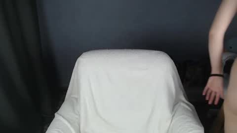Snapshot of lovers613228 chatting on January 17, 2025, 4:28 am lovers613228 online show from January 17, 2025, 4:28 am