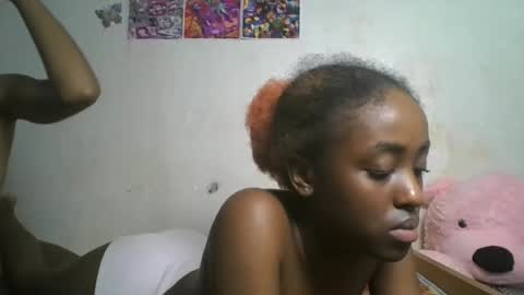 Snapshot of lovers_oncam chatting on June 7, 2026, 7:12 am RedJoy online show from June 7, 2026, 7:12 am